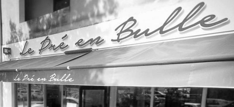 Ou organiser son repas d'entreprise et d'affaire dans un restaurant avec terrasse ombragée à Nîmes proche du centre-ville