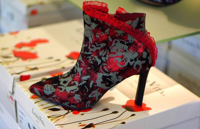 Où trouver des chaussures pas cher à la revente pour professionnels commerçants à Marseille Moon Shoes