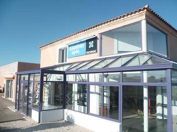 installation et fabricant de vérandas Technal pour restaurants et hotels sur Narbonne à côté de Béziers